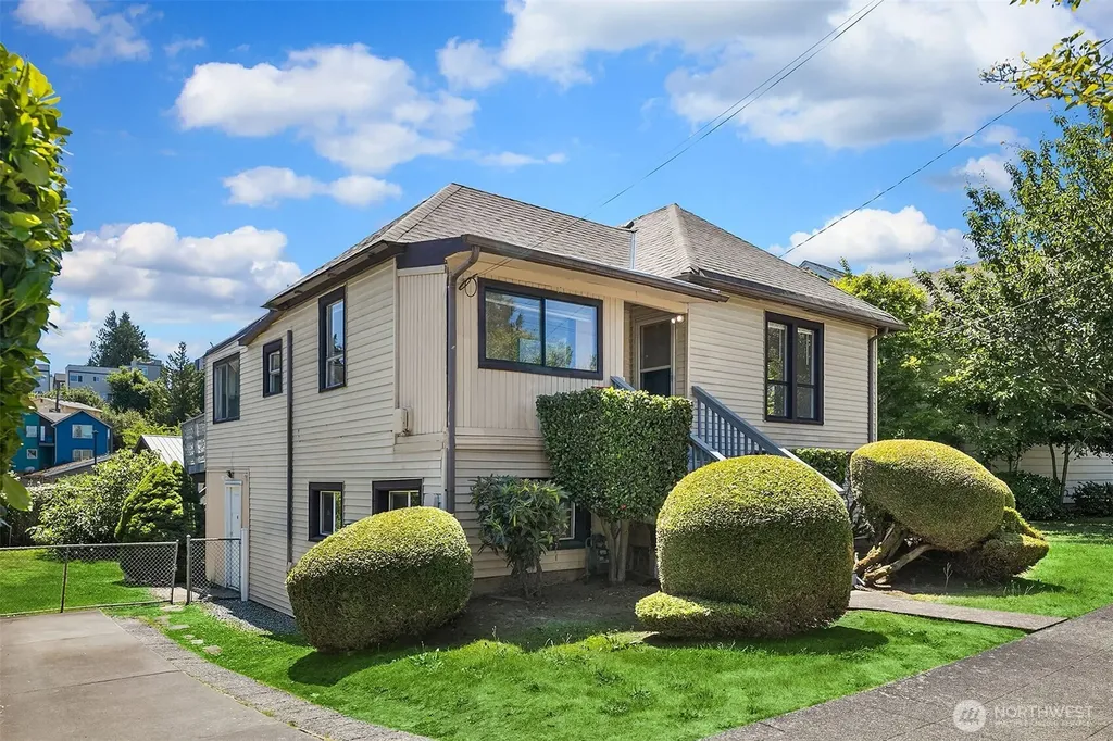 3527 S Hudson Street Seattle WA 98118