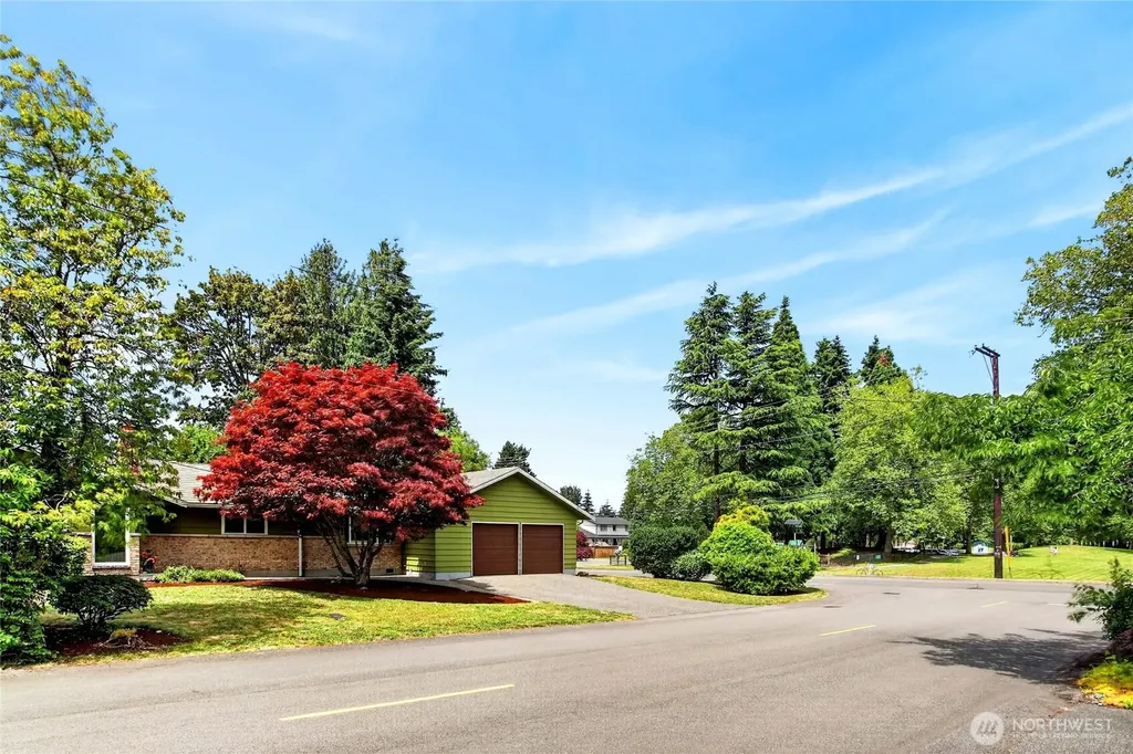 20003 3rd Place SW Normandy Park WA 98166