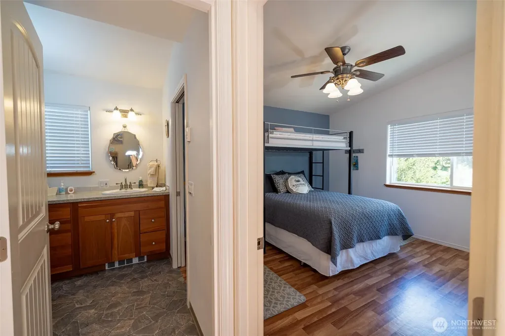 1040 W Hancock Street Westport WA 98595