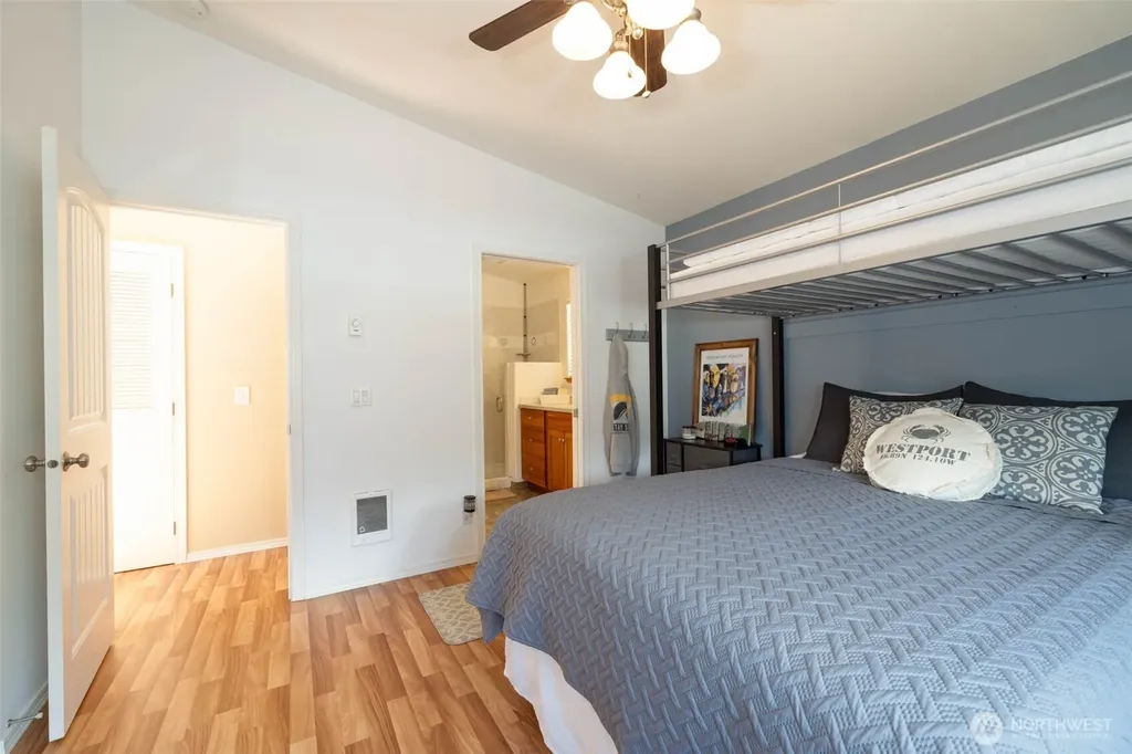 1040 W Hancock Street Westport WA 98595