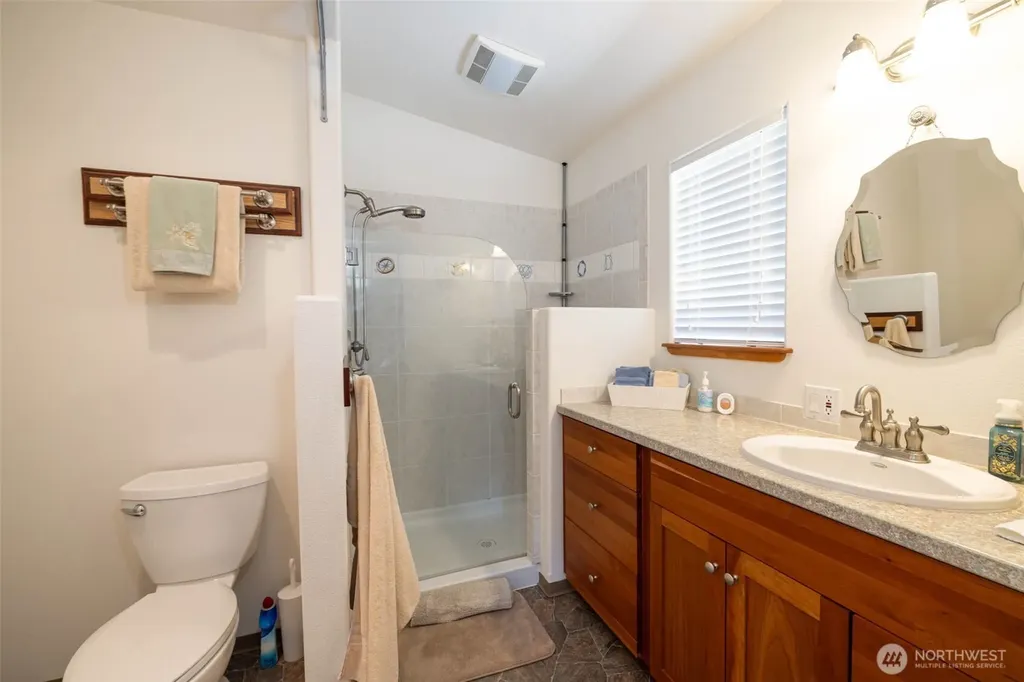 1040 W Hancock Street Westport WA 98595