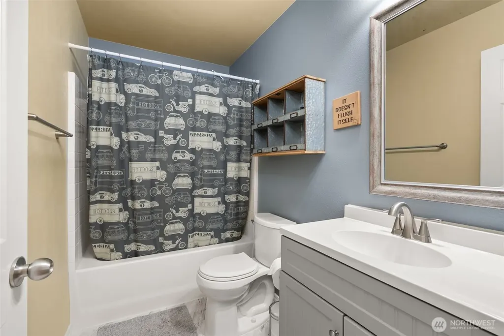 6833 Desperado Drive SE Tumwater WA 98501
