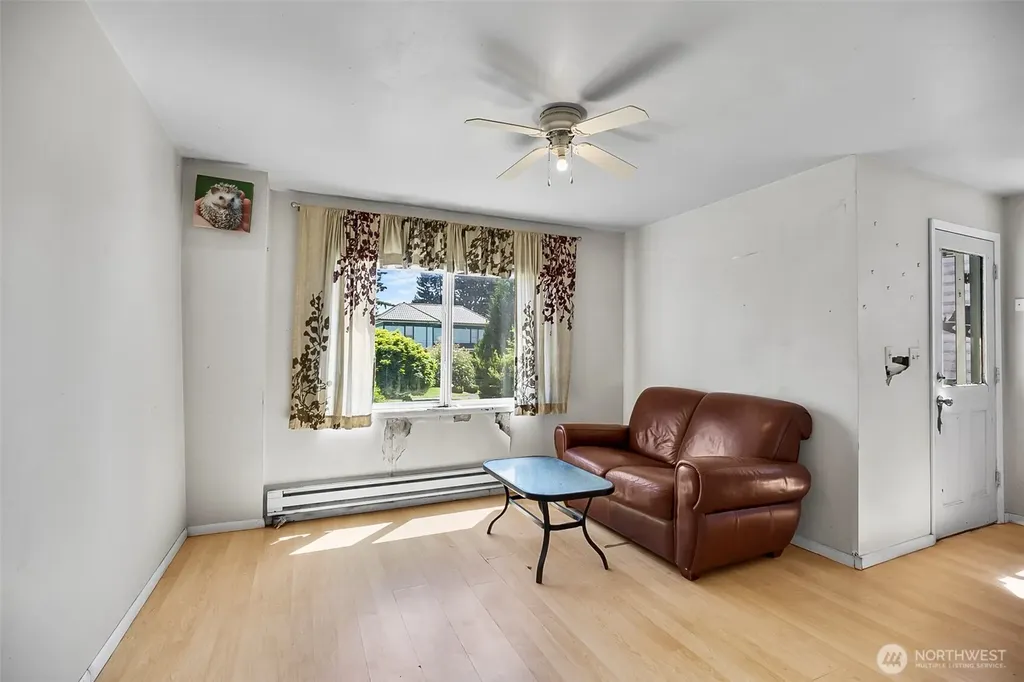 2512 Cedar Street Everett WA 98201