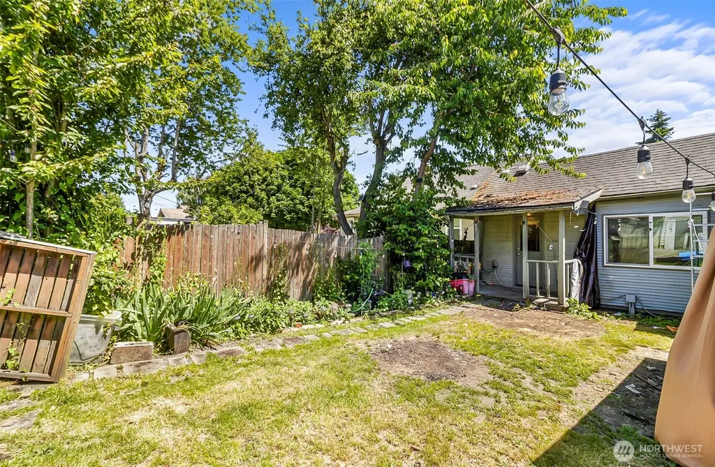 2512 Cedar Street Everett WA 98201