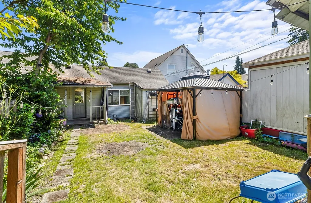 2512 Cedar Street Everett WA 98201
