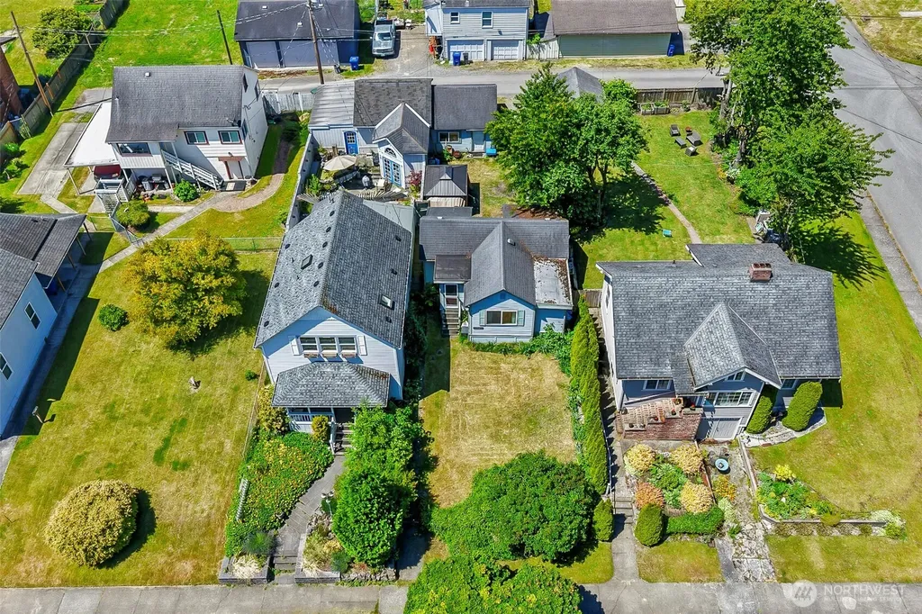 2512 Cedar Street Everett WA 98201