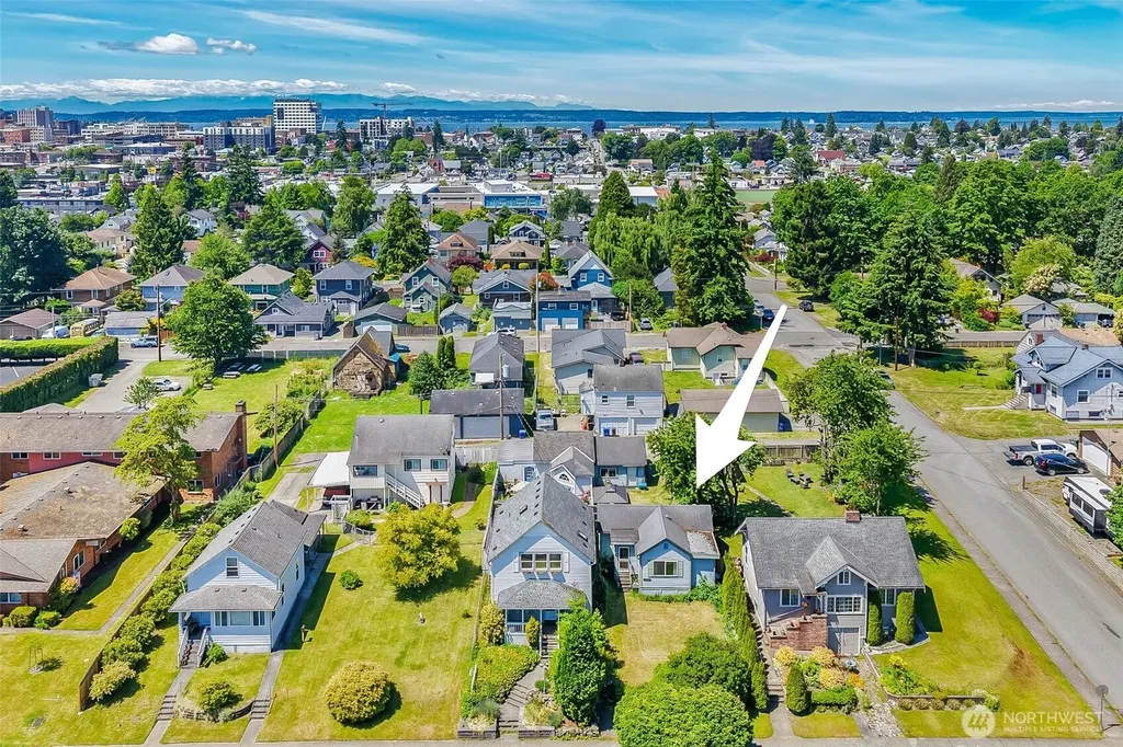 2512 Cedar Street Everett WA 98201
