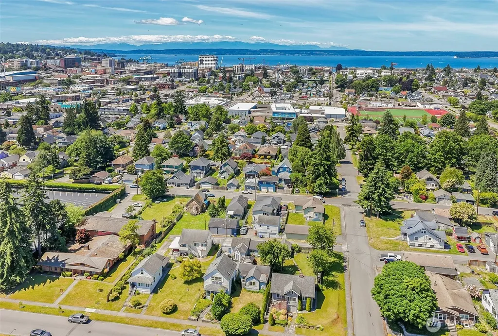 2512 Cedar Street Everett WA 98201