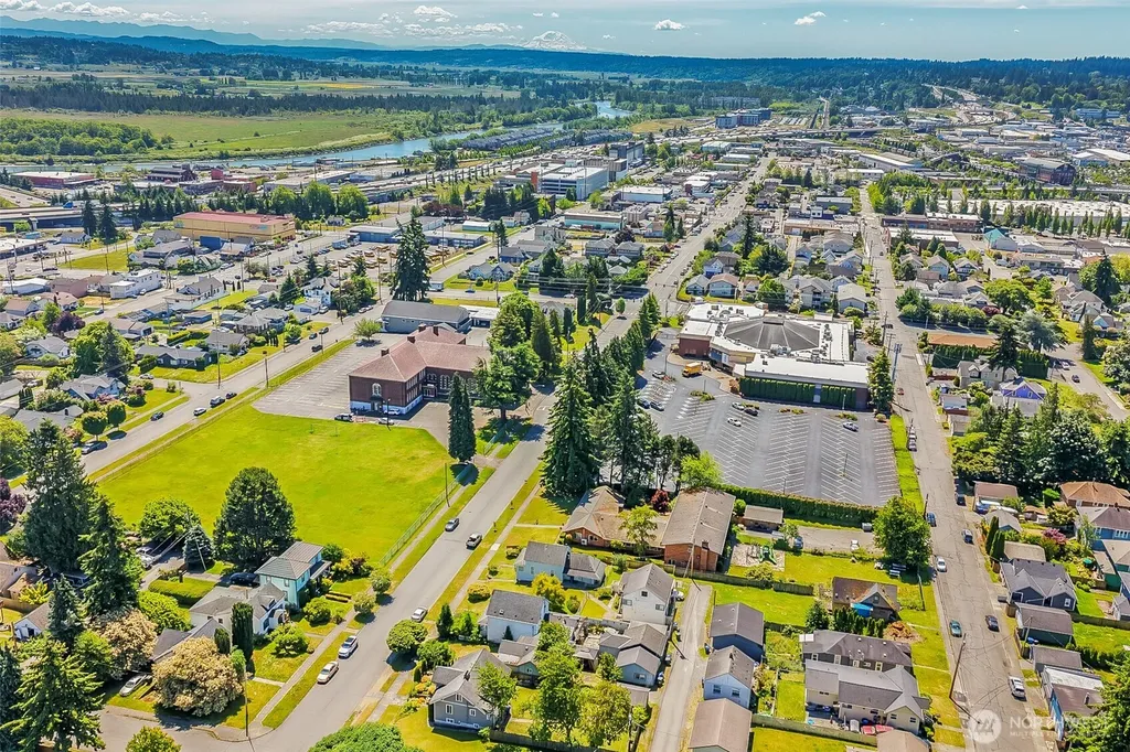 2512 Cedar Street Everett WA 98201