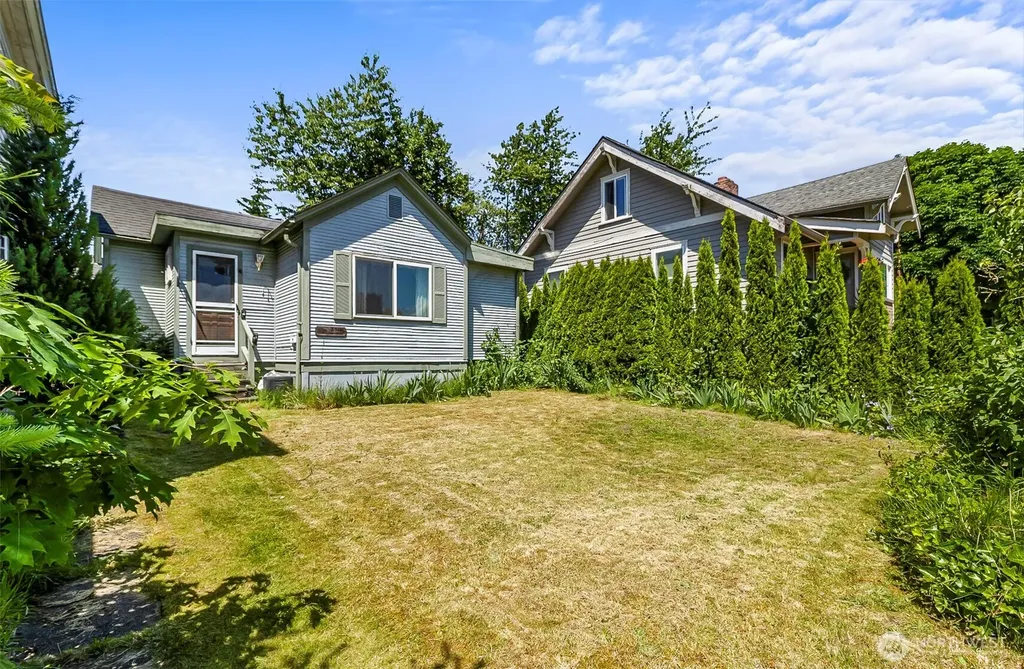 2512 Cedar Street Everett WA 98201