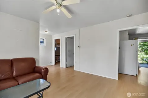 2512 Cedar Street Everett WA 98201