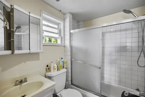 2512 Cedar Street Everett WA 98201