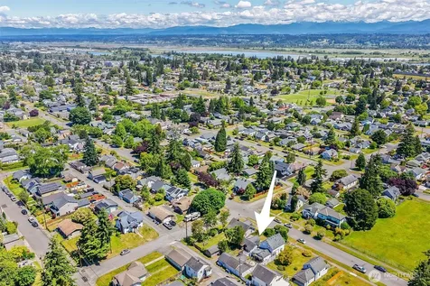 2512 Cedar Street Everett WA 98201
