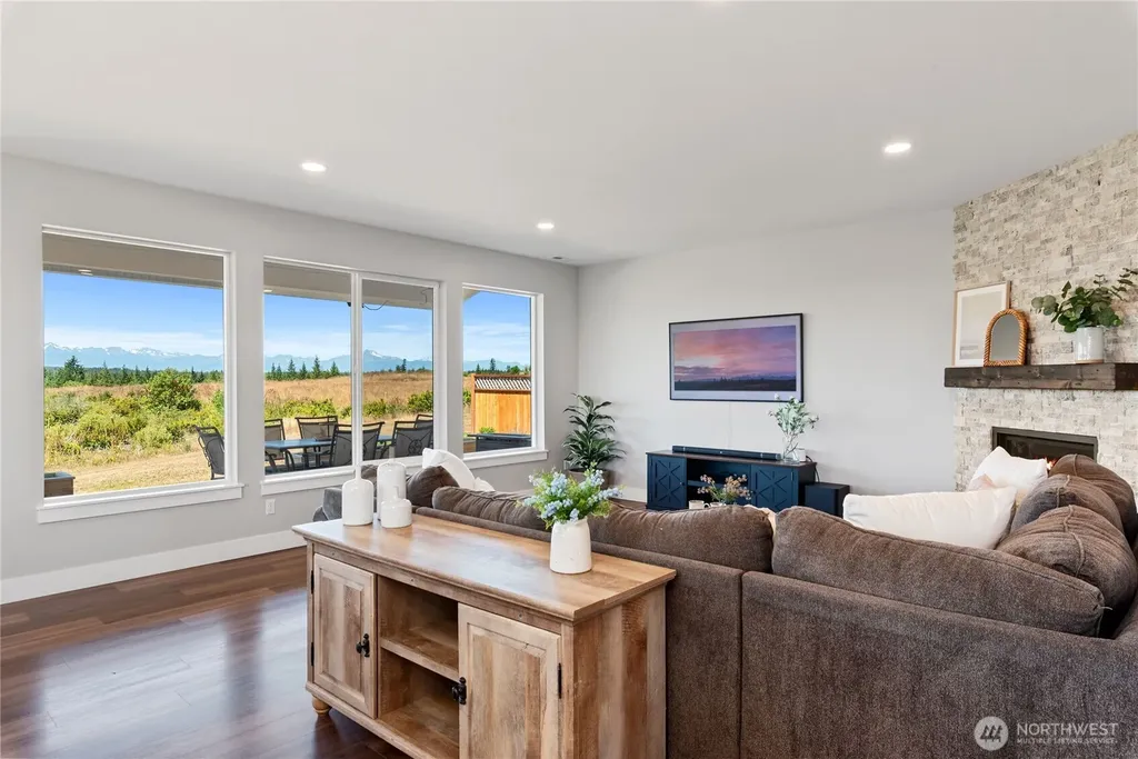 381 E Benson Ridge Road Grapeview WA 98546