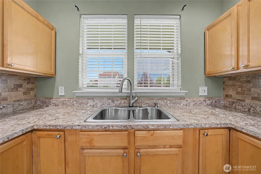 1301 W Oregon Street Moses Lake WA 98837