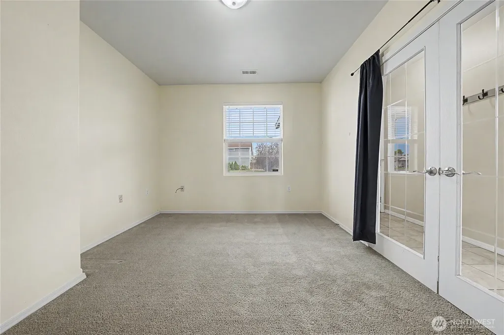 1301 W Oregon Street Moses Lake WA 98837