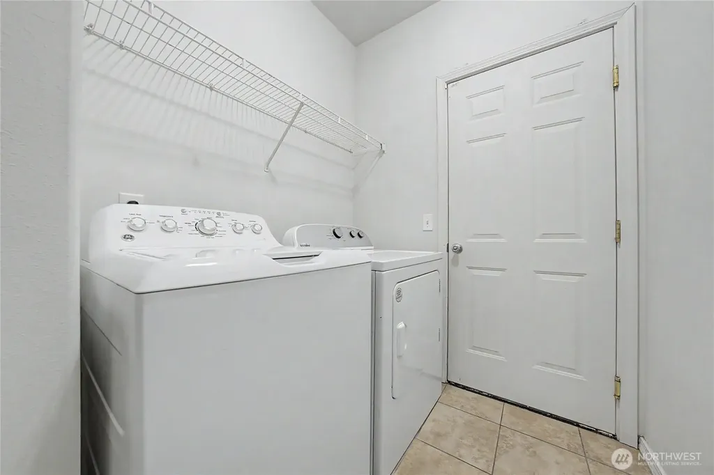 1301 W Oregon Street Moses Lake WA 98837