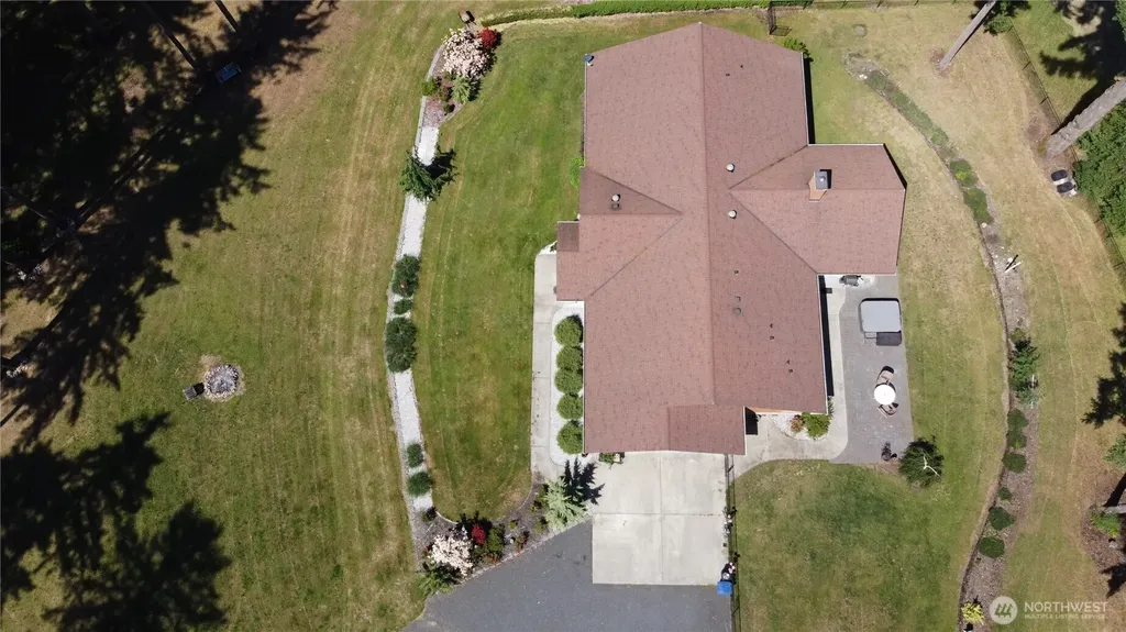 11310 Harris Rd SE Yelm WA 98597