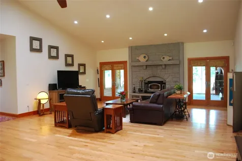 11310 Harris Rd SE Yelm WA 98597