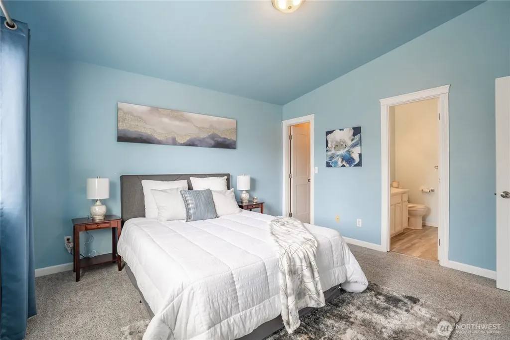 37 3rd Avenue N Algona WA 98001