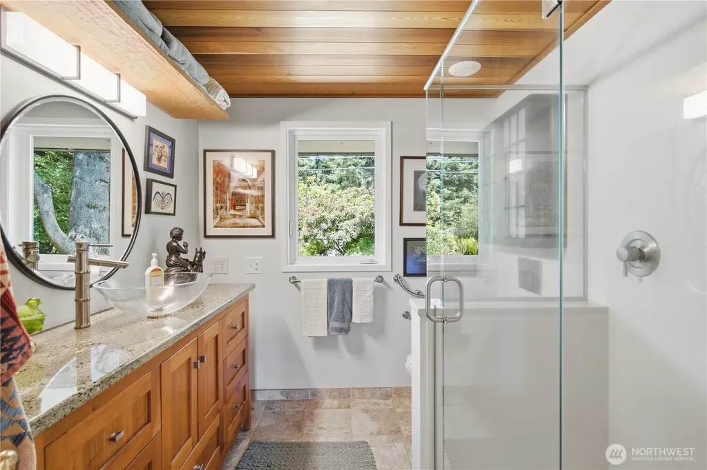 3050 SE Mullenix Road Port Orchard WA 98367