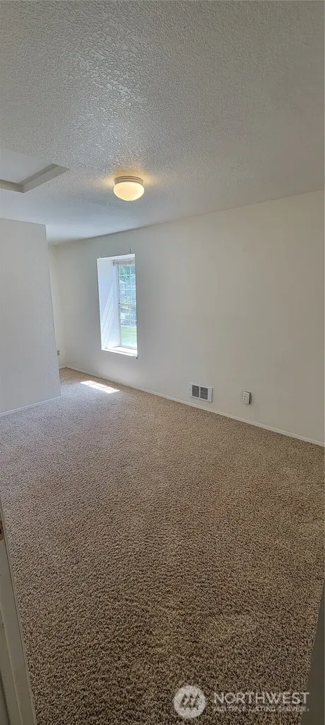 31605 8th Place SW Federal Way WA 98023
