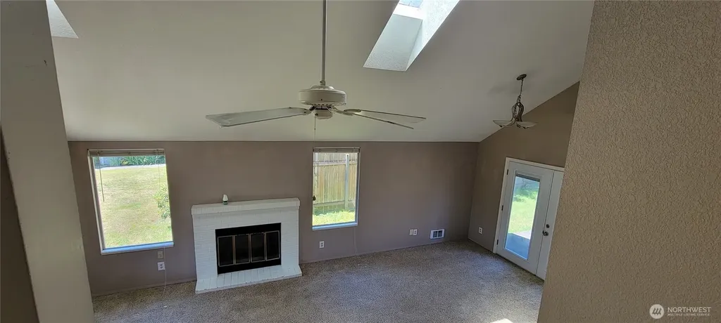 31605 8th Place SW Federal Way WA 98023
