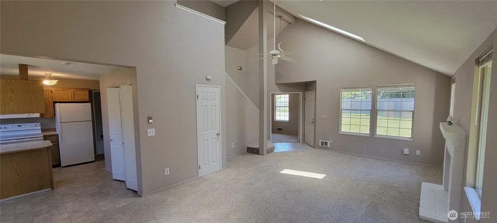 31605 8th Place SW Federal Way WA 98023