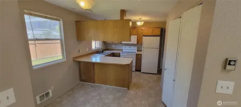 31605 8th Place SW Federal Way WA 98023