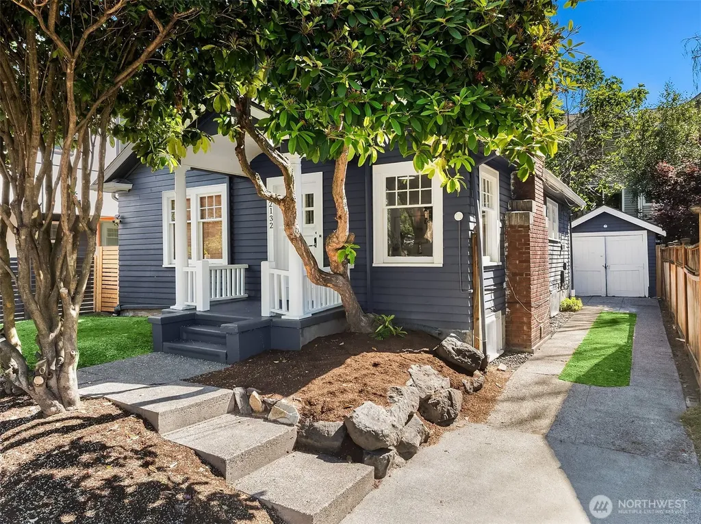 2132 Dexter Avenue N Seattle WA 98109