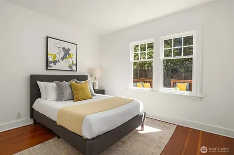 2132 Dexter Avenue N Seattle WA 98109