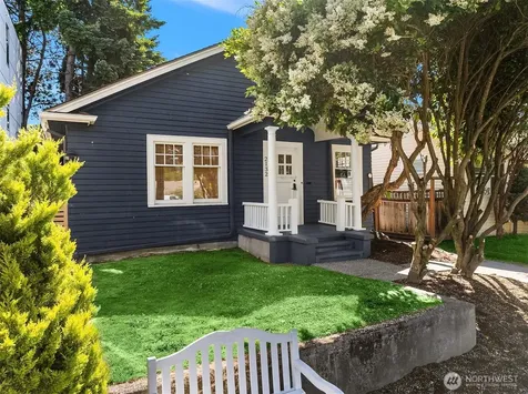 2132 Dexter Avenue N Seattle WA 98109