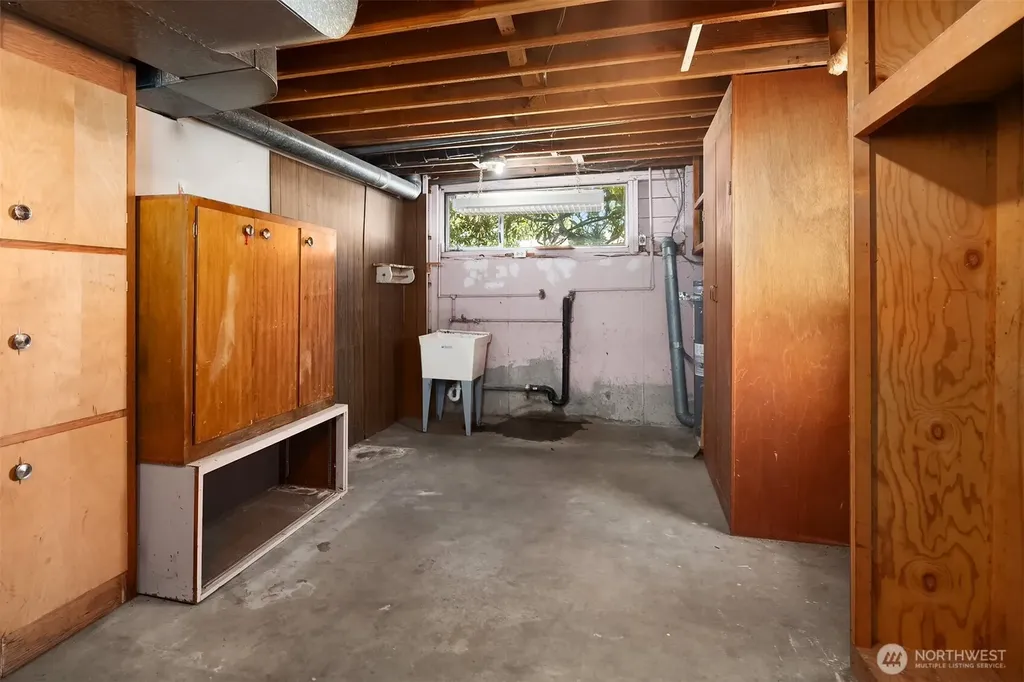 8725 Maple Lane Edmonds WA 98026