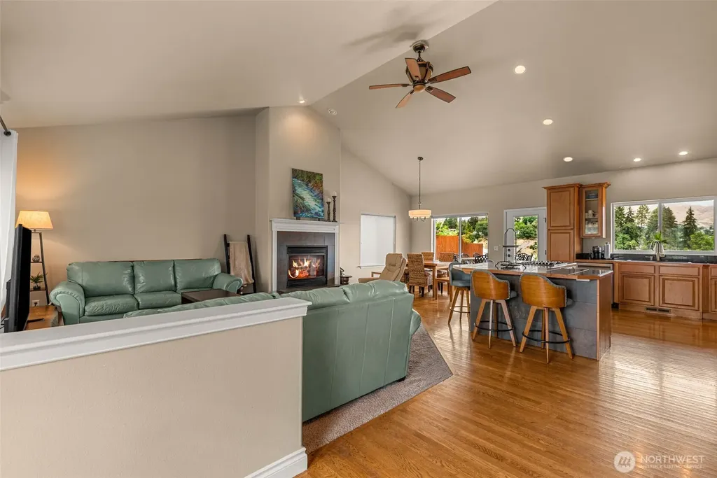 1509 Alexandria Court Wenatchee WA 98801