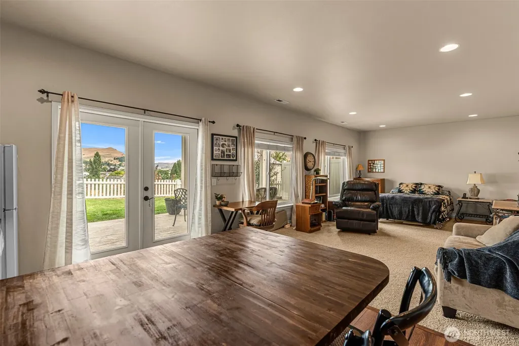 1509 Alexandria Court Wenatchee WA 98801