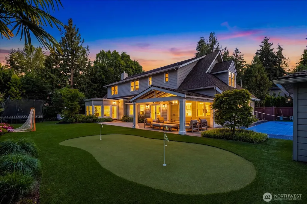2042 77th Avenue NE Medina WA 98039