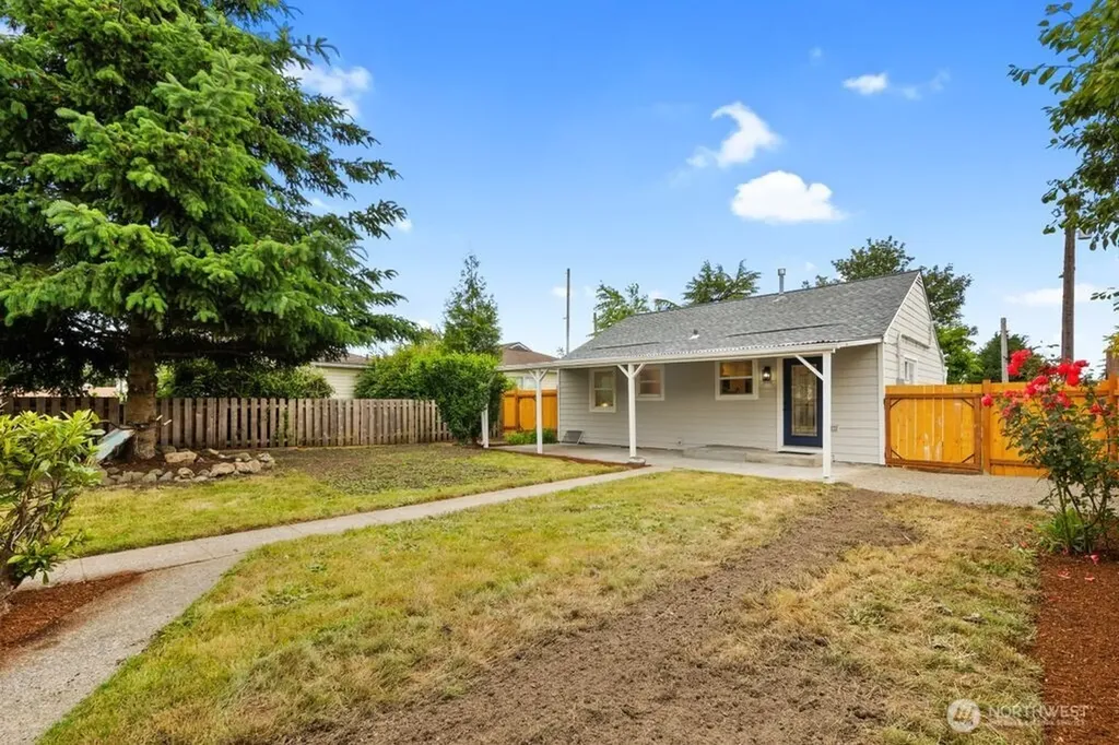 7843 Yakima Avenue Tacoma WA 98408
