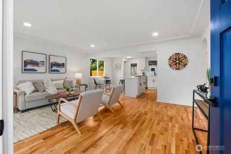 7843 Yakima Avenue Tacoma WA 98408