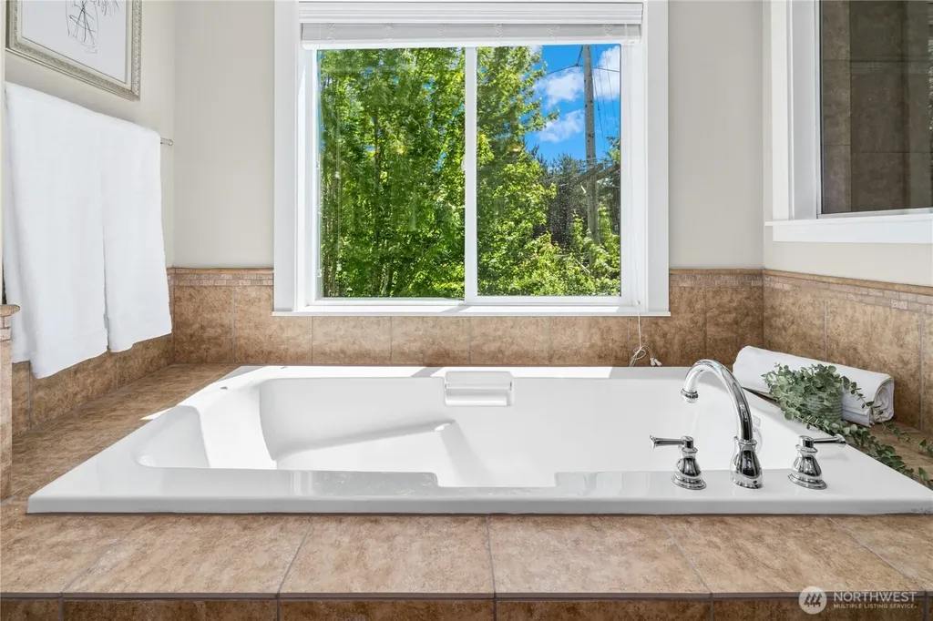 5080 163rd Place SE Bellevue WA 98006