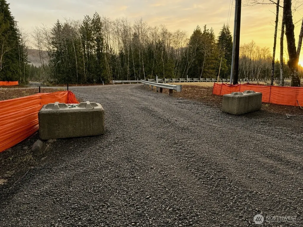 7507 Us Highway 101 Amanda Park WA 98526