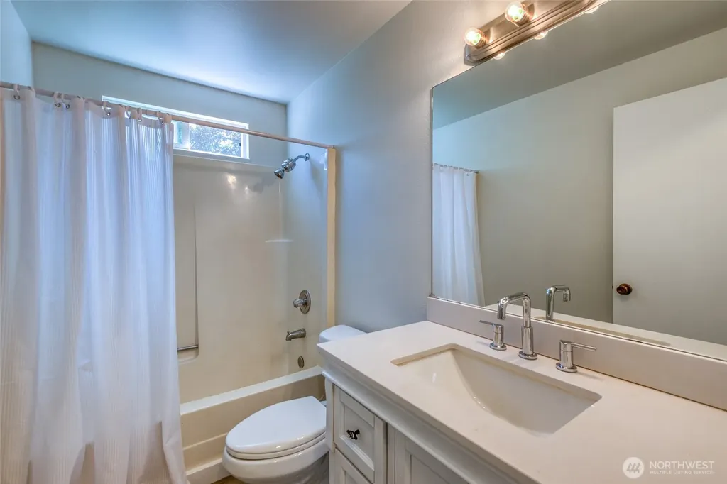 178 Lover's Lane Orcas Island WA 98245