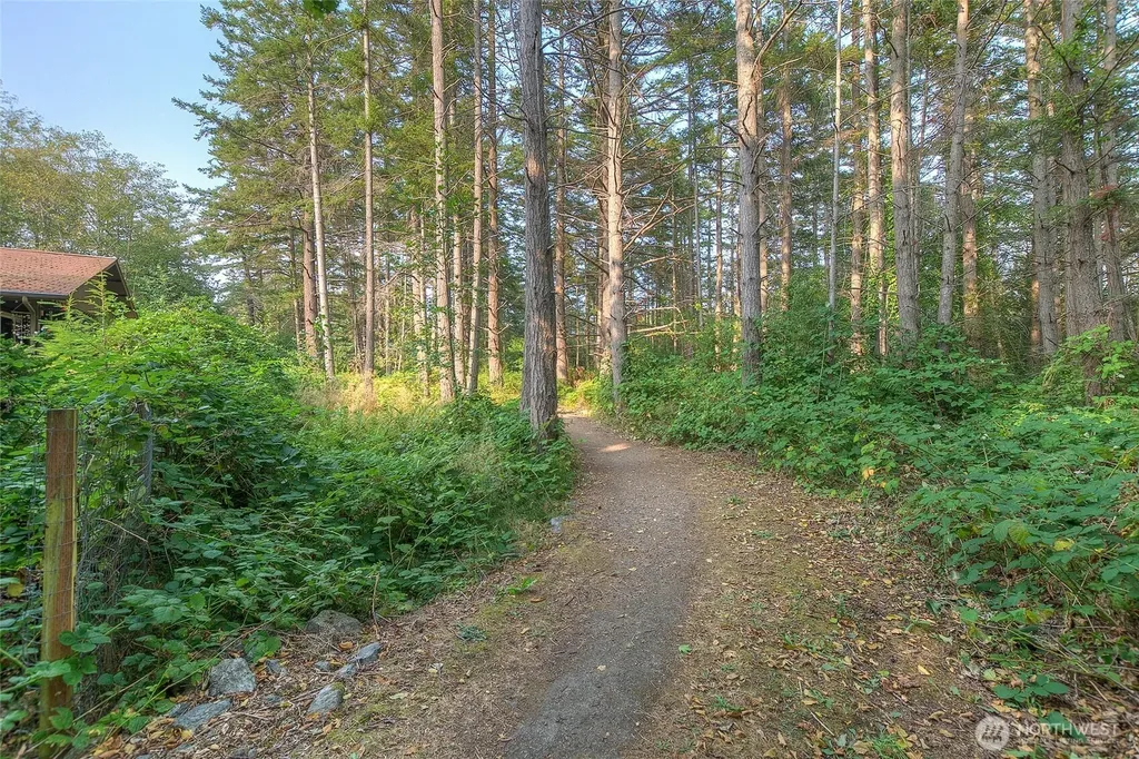 178 Lover's Lane Orcas Island WA 98245