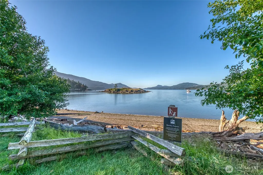 178 Lover's Lane Orcas Island WA 98245