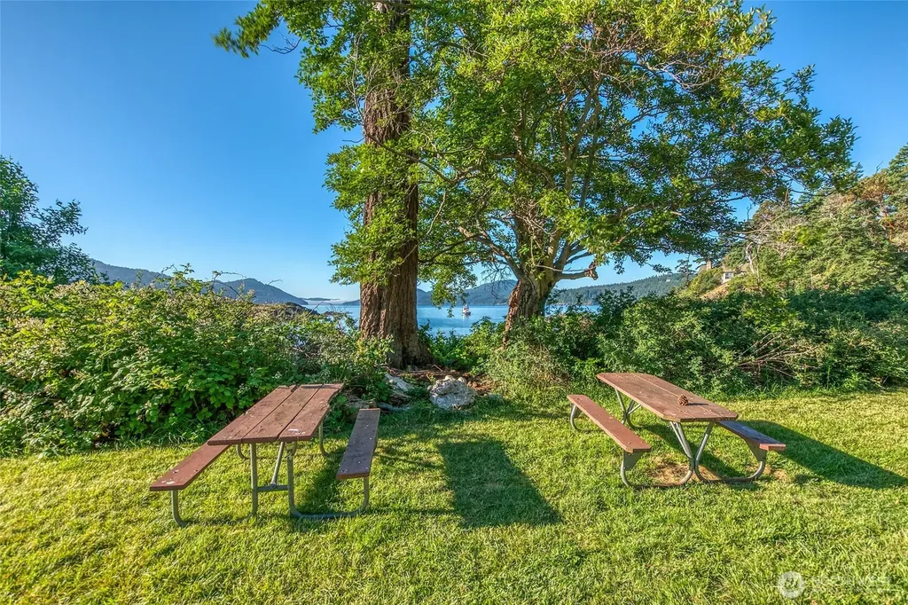 178 Lover's Lane Orcas Island WA 98245