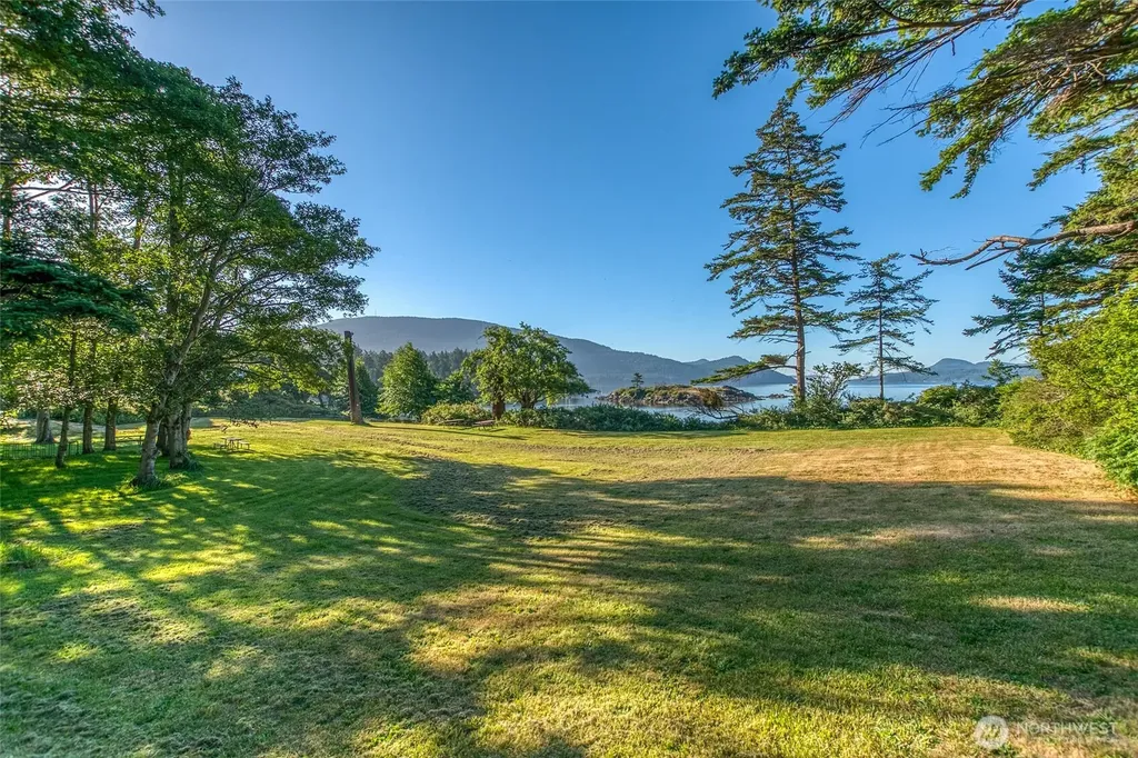 178 Lover's Lane Orcas Island WA 98245