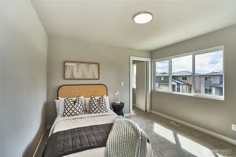 13834 Brookdale Lane E Tacoma WA 98445