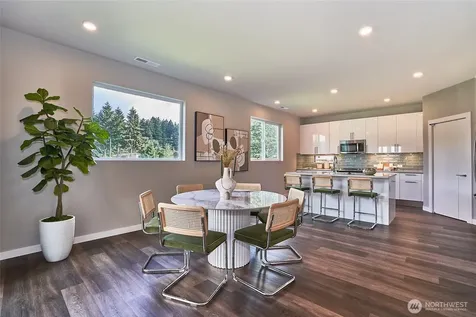 13834 Brookdale Lane E Tacoma WA 98445