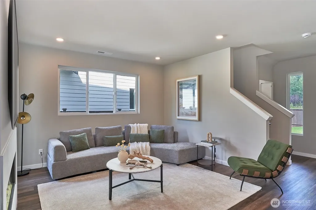 13814 Brookdale Lane E Tacoma WA 98445