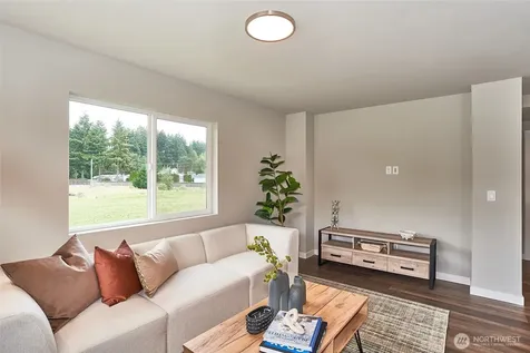13814 Brookdale Lane E Tacoma WA 98445