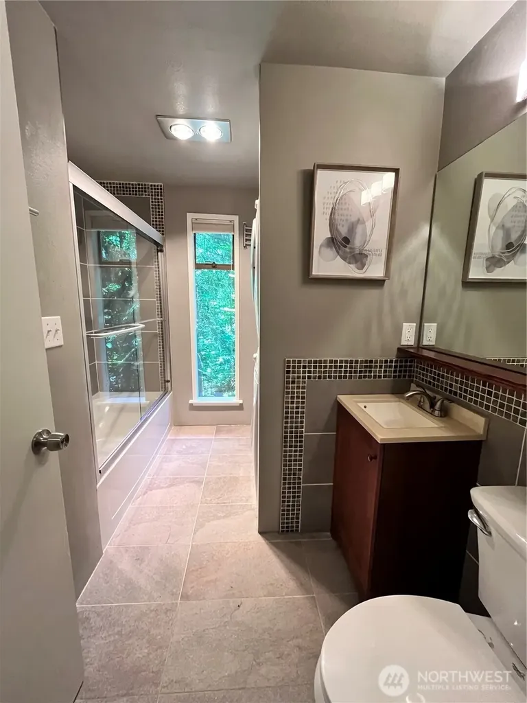 17 Basin View Circle Bellingham WA 98229